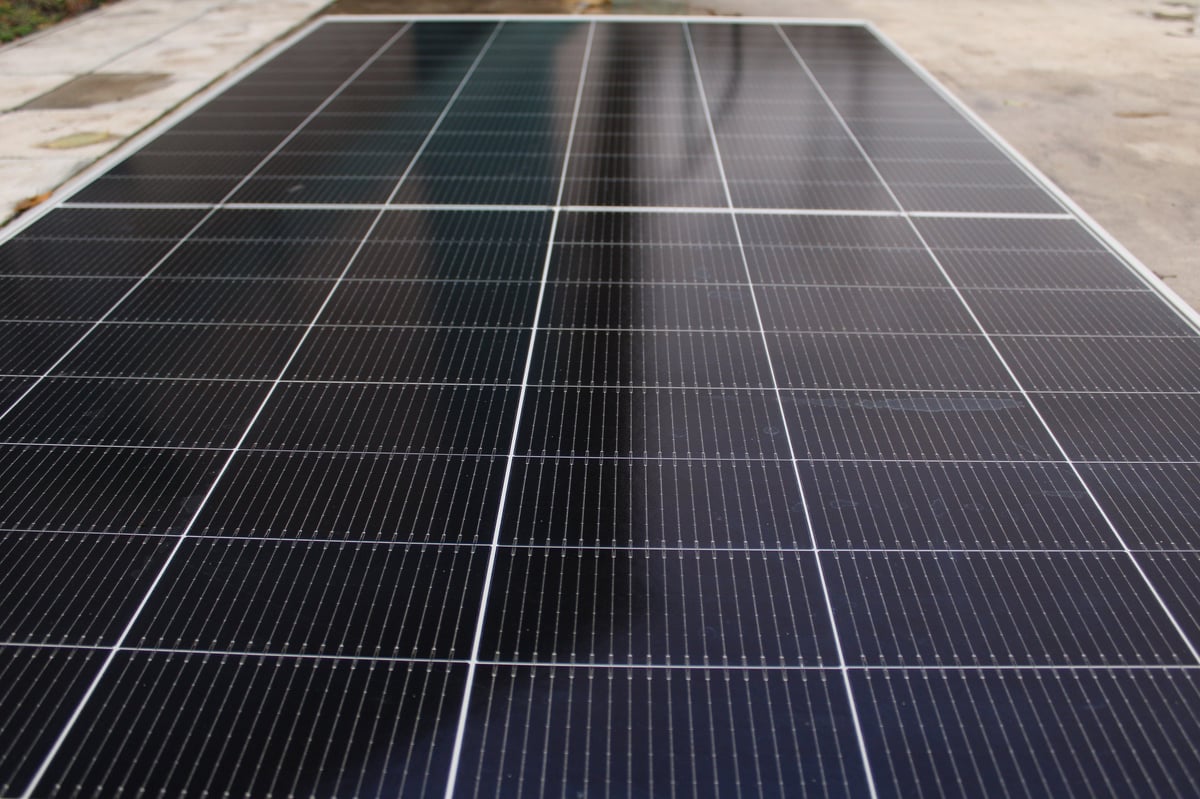 REC Alpha Pure-R solar panel product