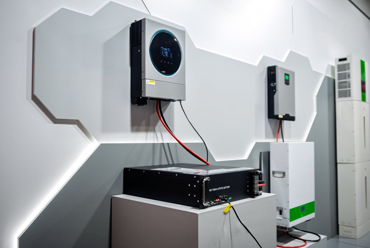 EG4 LL-S 48V LiFePO4 home battery energy storage