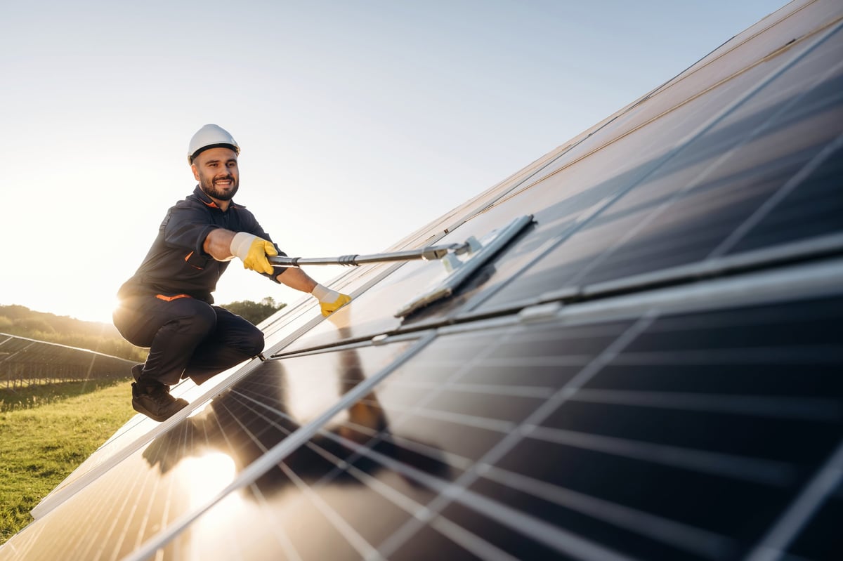 Single story home solar panel subscription cleaning